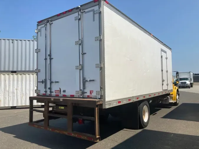 2021 FREIGHTLINER/MERCEDES M2 106b21ba58fc4071bd6bcc37aca8e639863