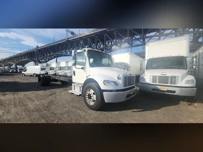 2019 FREIGHTLINER/MERCEDES M2 106