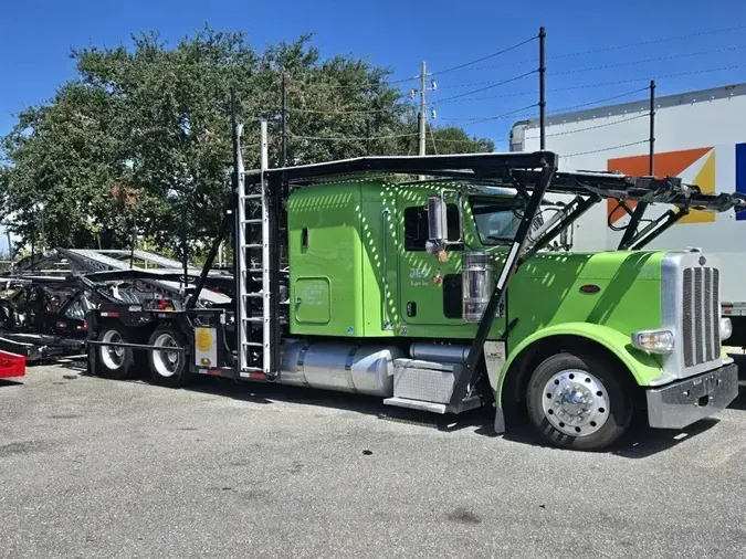 2022 Peterbilt 389