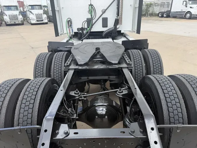 2021 Kenworth T680b21d27520474c065fa92ed0dba30a340