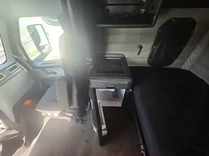 2023 FREIGHTLINER/MERCEDES NEW CASCADIA PX12664