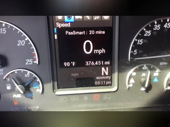 2025 Freightliner Cascadia 126