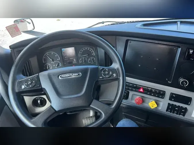 2021 FREIGHTLINER CA126