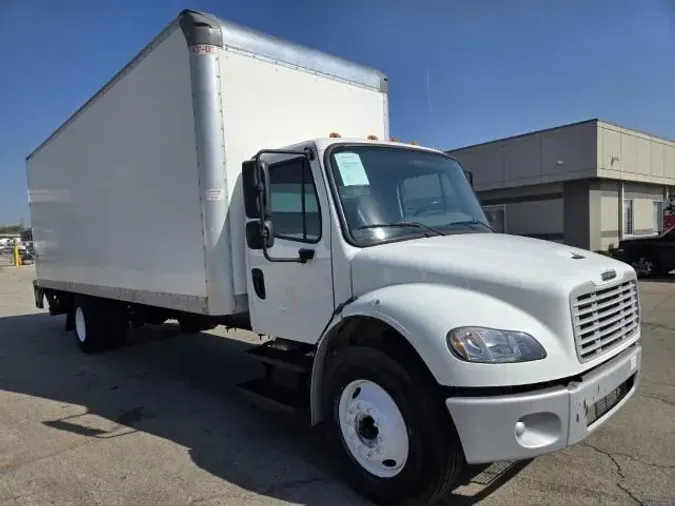 2022 Freightliner Business Class M2 106