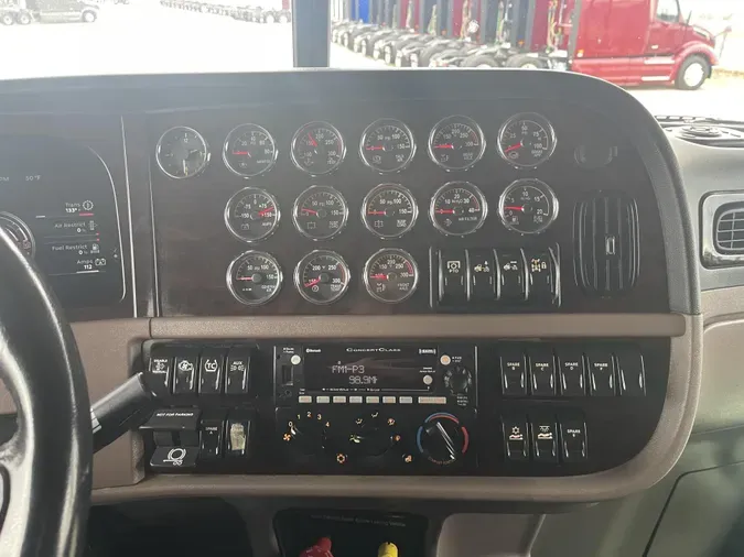 2024 Peterbilt 389