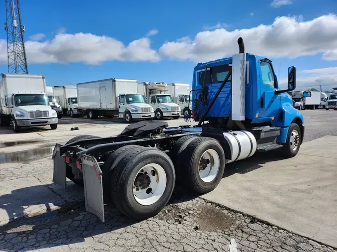 2019 NAVISTAR INTERNATIONAL LT625 DAYCAB T/A