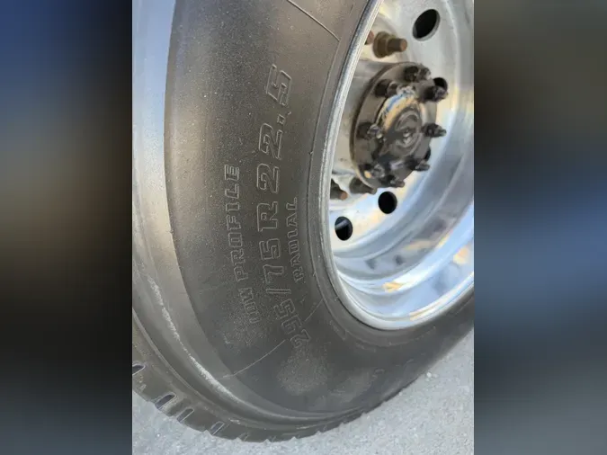 2021 Peterbilt 579b229f78dfb6d2f6537eff956a7202c7e