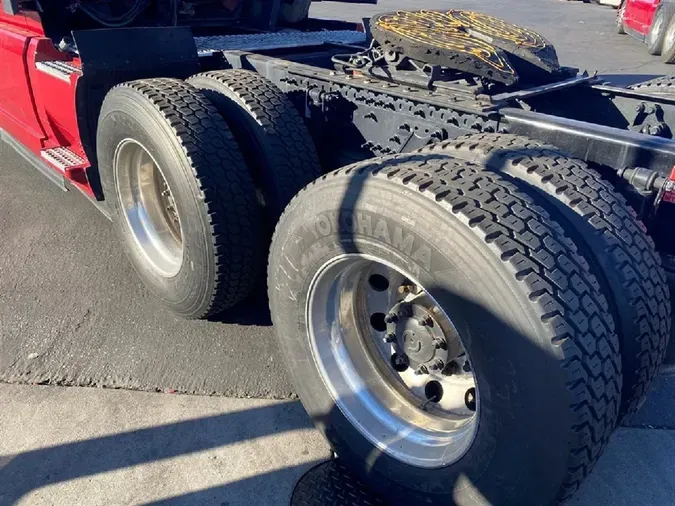 2021 VOLVO VNL64T760b22caaecaa337640b4bc452fb7c6bcfb