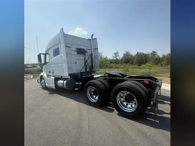 2021 VOLVO VNR740b22ceac085bf02e5dc3d1be4d5e71be0