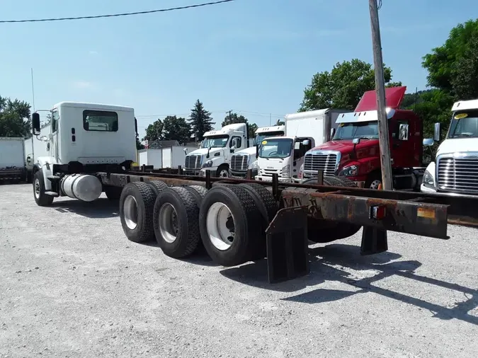 2017 FREIGHTLINER CORONADO 122