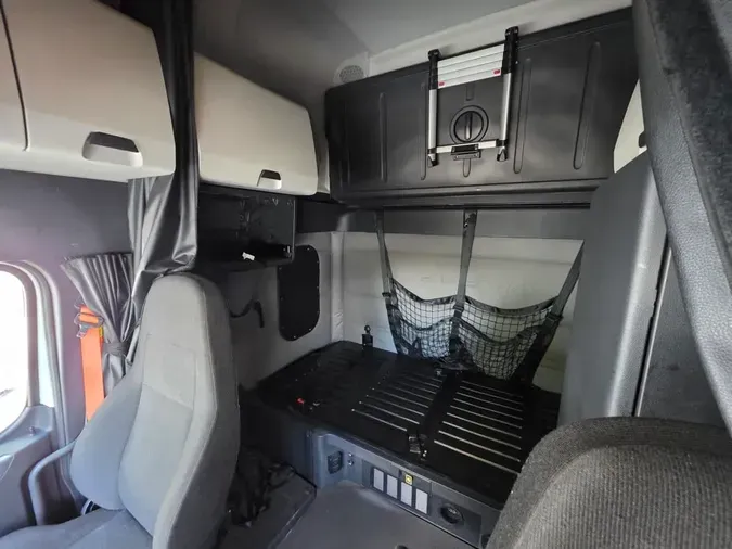 2019 FREIGHTLINER NEW CASCADIA PX12664