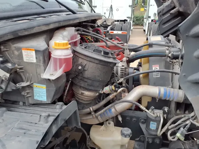 2020 FREIGHTLINER/MERCEDES M2 106b2340178cf400bb7d50ae2f4dd28ebe5