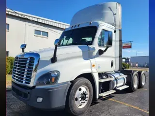 2019 FREIGHTLINER/MERCEDES CASCADIA 125
