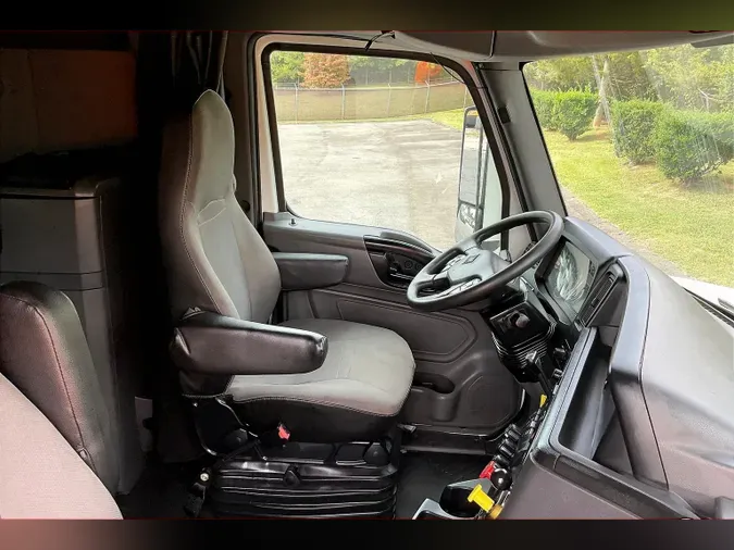 2022 INT LT625 6x4b23ef04d8aabf67ccd9dcc3f57643387