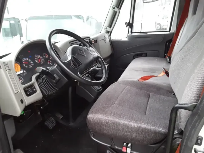 2019 NAVISTAR INTERNATIONAL 4300