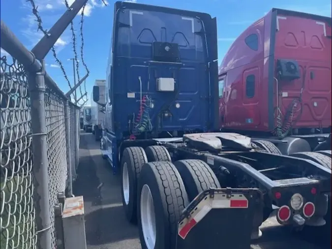 2019 FREIGHTLINER NEW CASCADIA PX12664