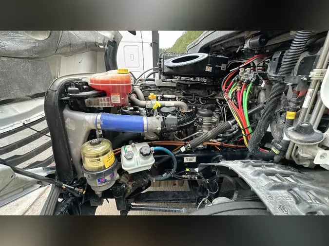 2021 Freightliner Cascadia 126b242db97e266d02611d31847e29f1519