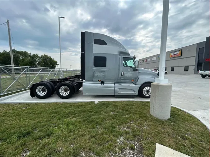 2022 International LT625