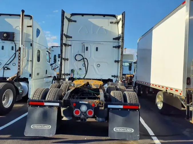 2020 FREIGHTLINER/MERCEDES NEW CASCADIA PX12664