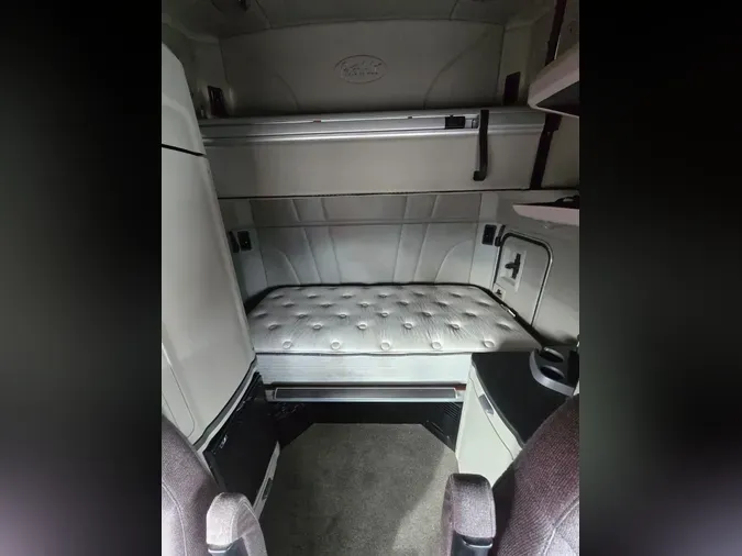 2021 Peterbilt 579b24a14c8529c293f4f6655275c9365e6