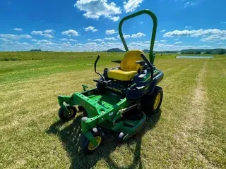 2013 John Deere Z915B