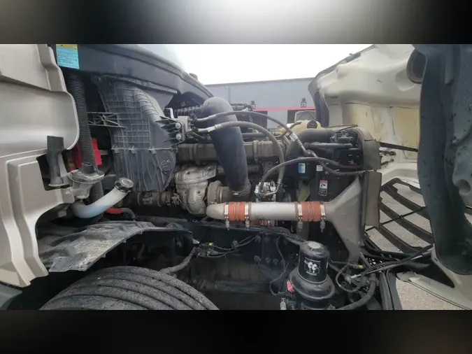 2020 Freightliner Cascadia 126