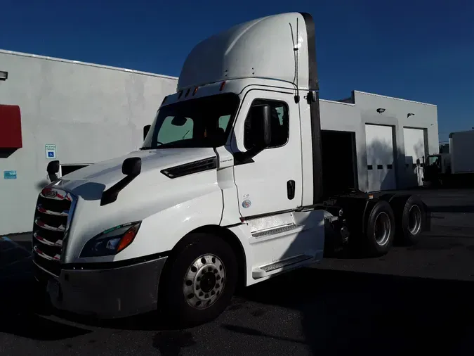 2020 FREIGHTLINER/MERCEDES NEW CASCADIA PX12664b24e980229cb2d3d775f3618c483ba0a