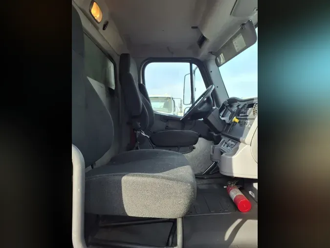 2018 FREIGHTLINER/MERCEDES M2 106b24fb6aae3cf5231a954c54f13fc49da