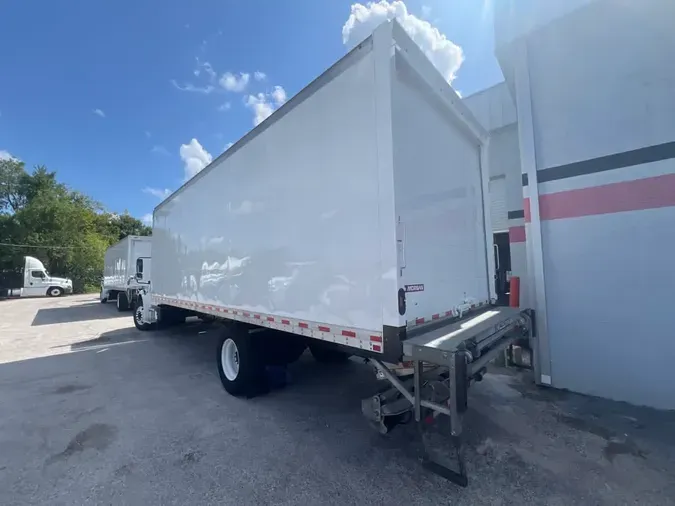 2020 FREIGHTLINER M2 106