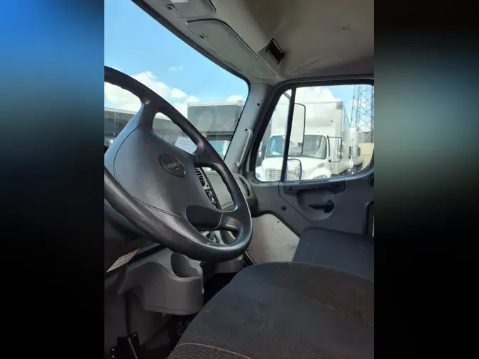 2020 FREIGHTLINER/MERCEDES M2 106