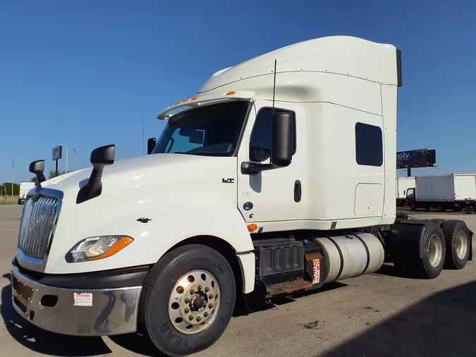 2019 NAVISTAR INTERNATIONAL LT625 SLPR CAB