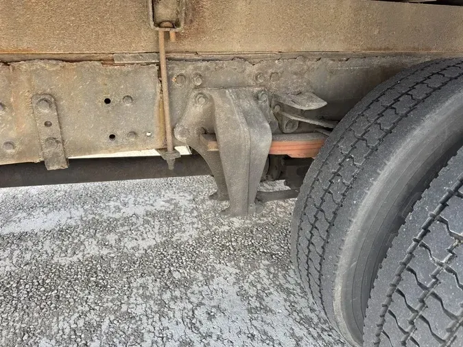 2007 Freightliner BUSINESS CLASS M2 106