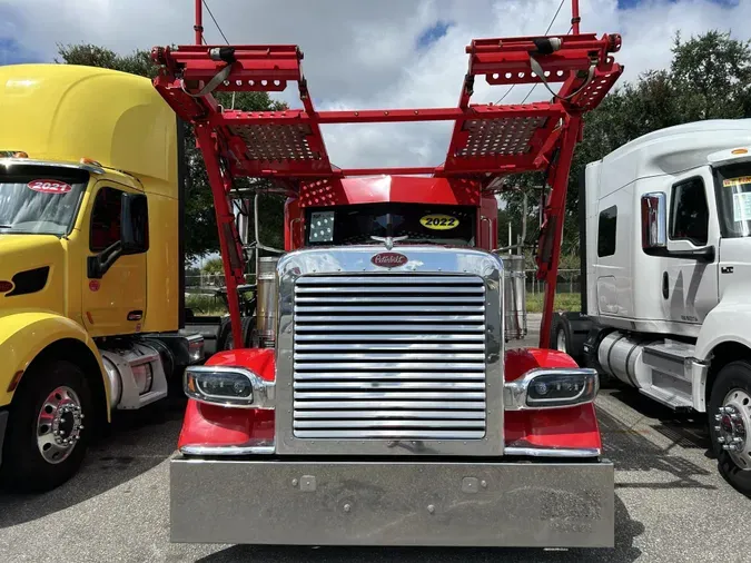 2022 Peterbilt 389