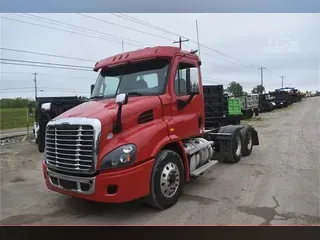 2017 FREIGHTLINER CASCADIA 113