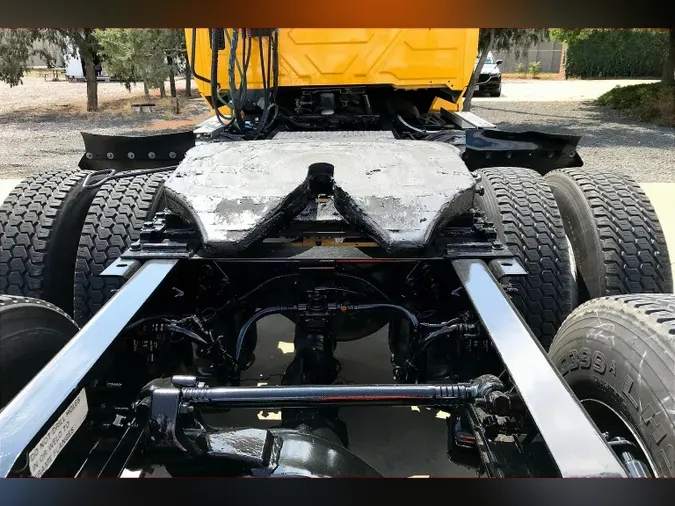2019 INT LT625 6x4