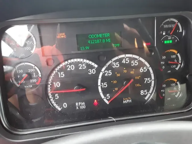 2022 FREIGHTLINER M2 106