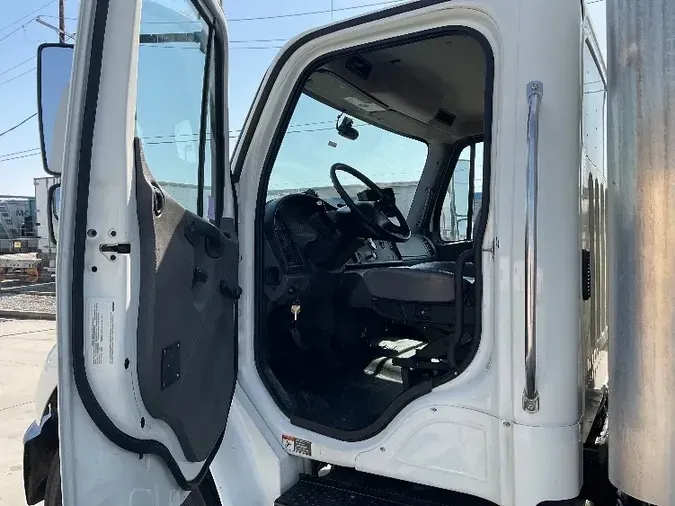 2019 Freightliner M2