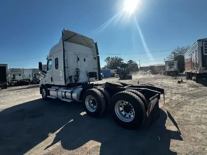 2020 FREIGHTLINER/MERCEDES NEW CASCADIA 116