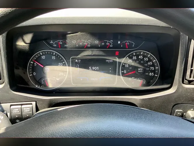 2022 INT LT625 6x4
