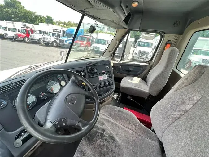 2018 FREIGHTLINER/MERCEDES CASCADIA 125