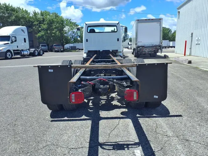 2017 FREIGHTLINER M2 106