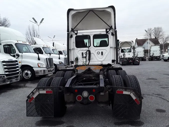 2020 FREIGHTLINER/MERCEDES NEW CASCADIA PX12664