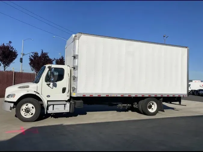 2019 FREIGHTLINER/MERCEDES M2 106