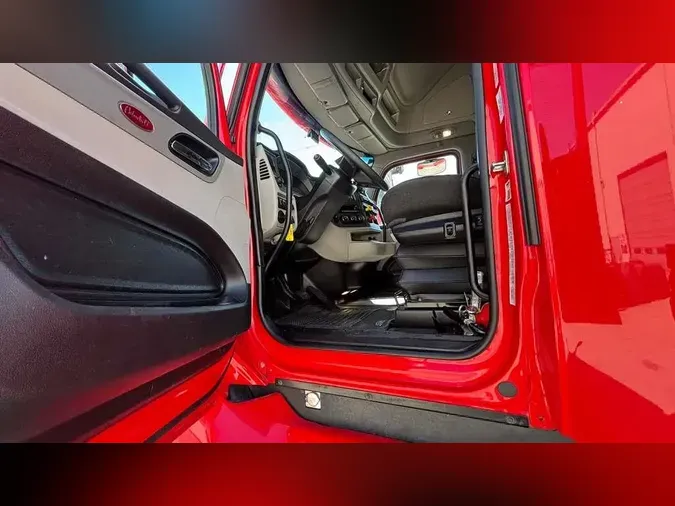 2024 Peterbilt 579