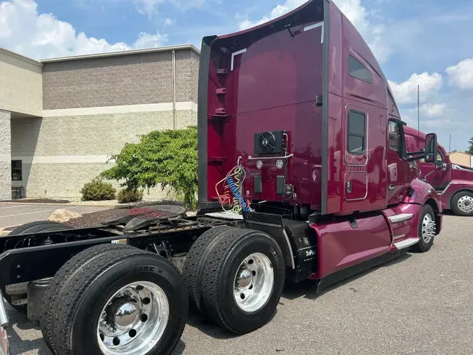 2022 Kenworth T680