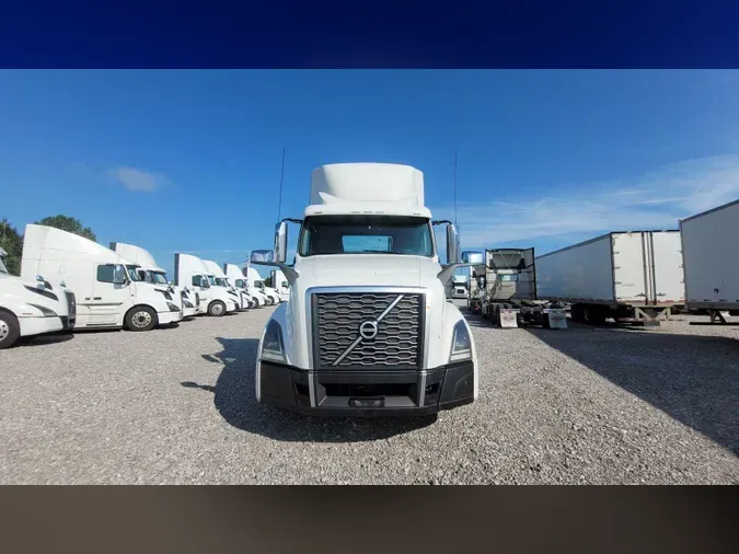 2019 Volvo VNL300