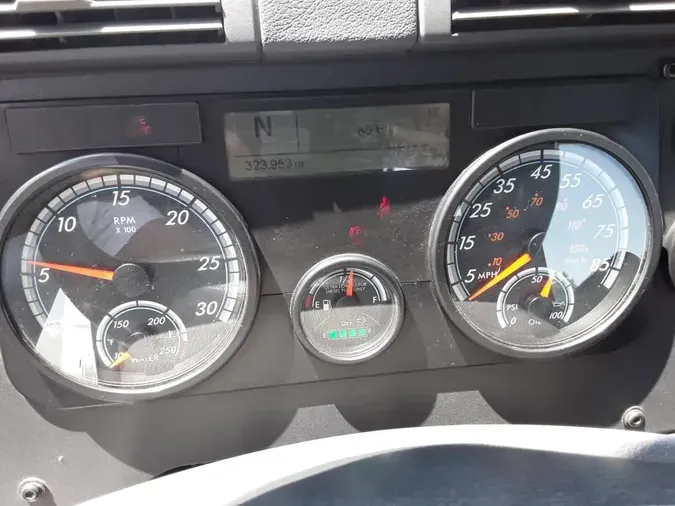 2018 FREIGHTLINER CASCADIA 113