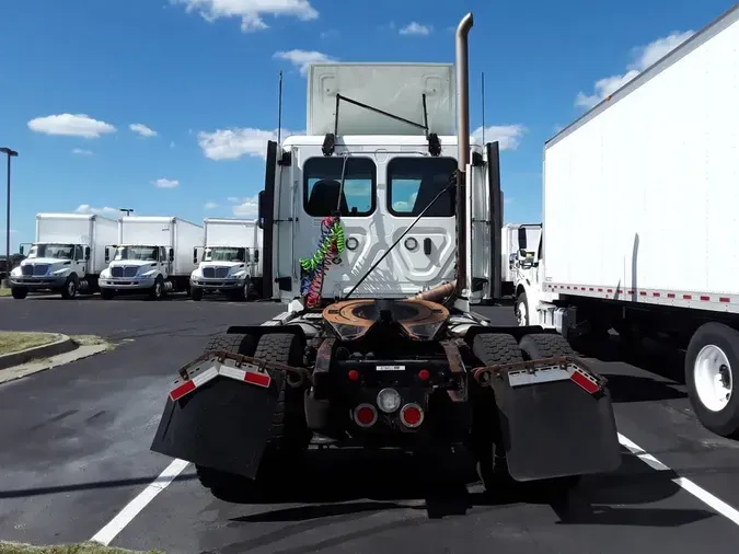 2020 FREIGHTLINER CASCADIA 125
