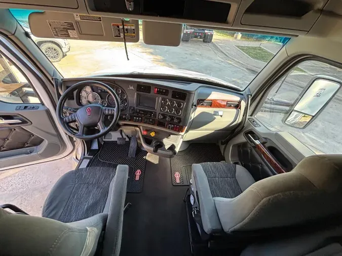 2022 Kenworth T680b26fbd5bc6fc81ad7a97dc43a320bd68