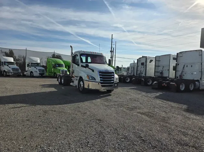 2021 FREIGHTLINER/MERCEDES NEW CASCADIA PX12664b27227e0ecd5849b61fdf58585ed2d87